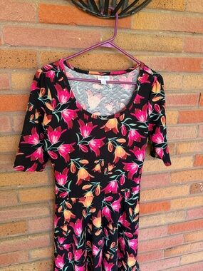 LuLaRoe Black Scoop Neck Tunic with Pink & Orange Floral Print